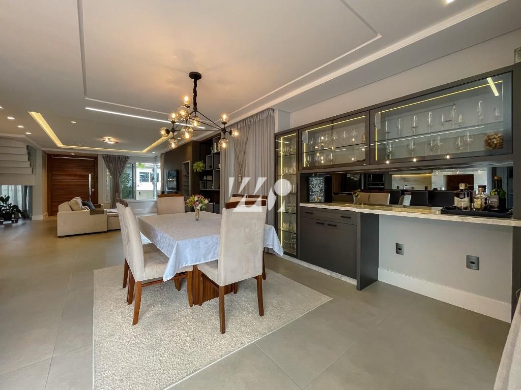 Casa em Pedra Branca, Palhoça. 4 quartos, 300m². Imagem 7 de 29